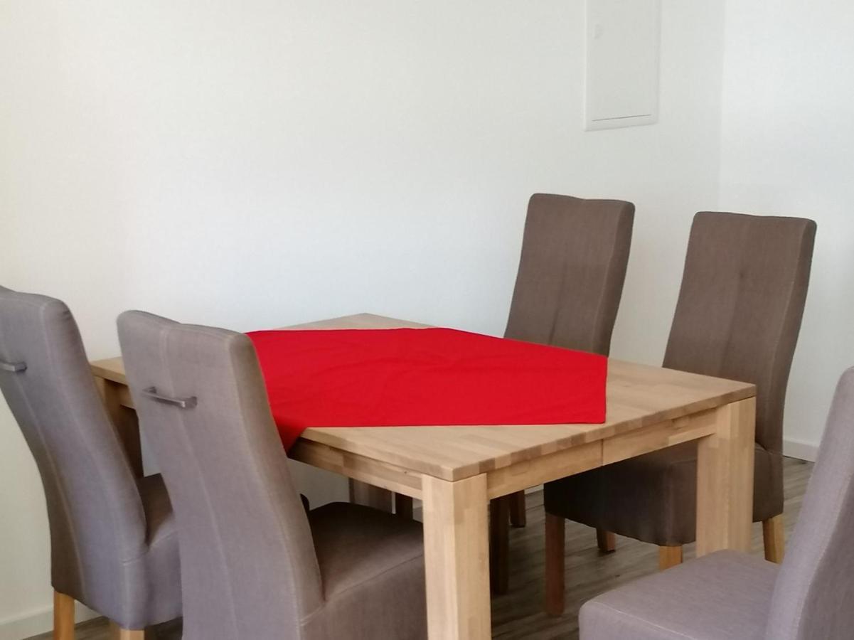 פרייבורג Jogis Ferienwohnungen מראה חיצוני תמונה